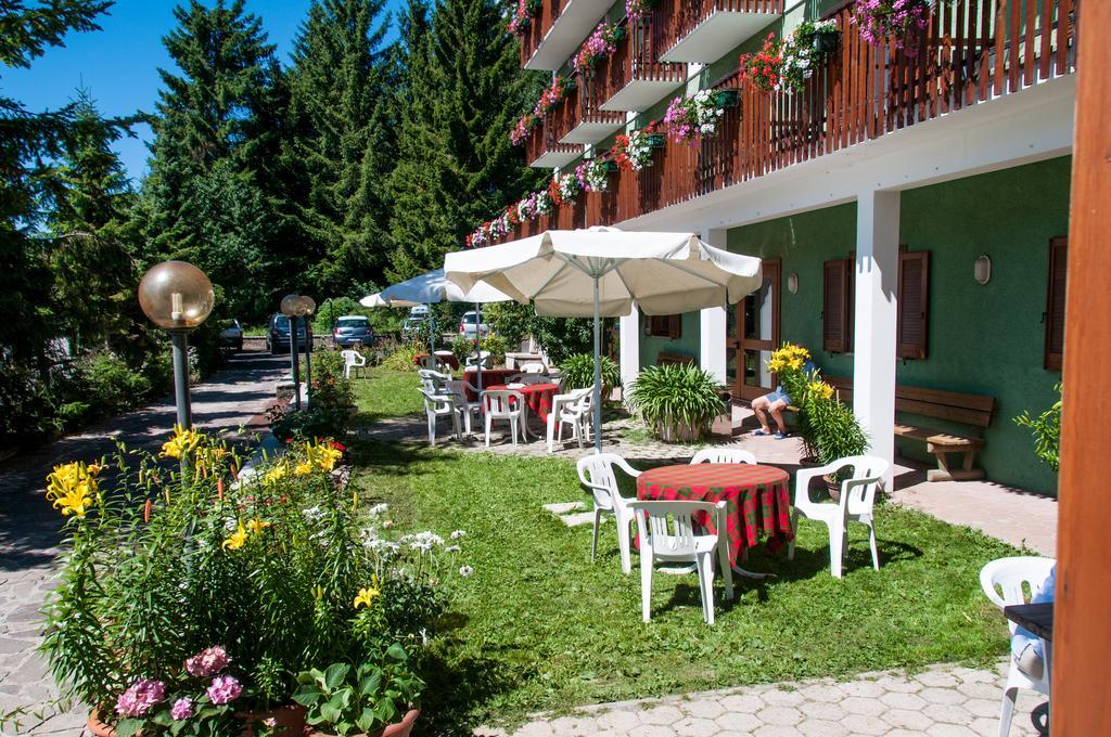 Albergo Monteverde Лавароне Екстериор снимка