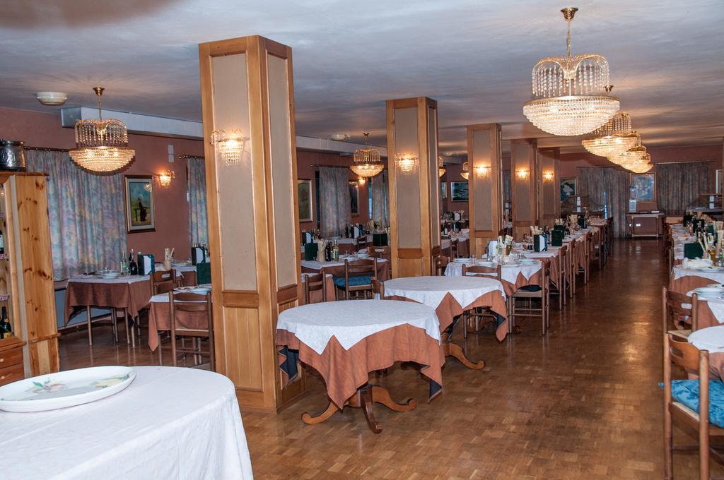 Albergo Monteverde Лавароне Екстериор снимка